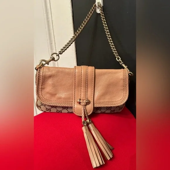 GUCCI Brown & Tan Monogram Canvas and Tan Leather Shoulder Bag (257032.204990) - Picture 3 of 15